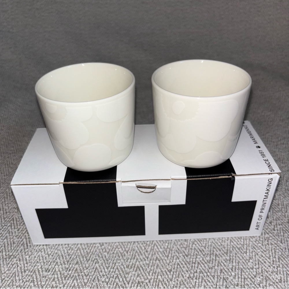 Marimekko Unikko NEW IN BOX White/Off White Coffee Cups Mugs no handles Set of 2